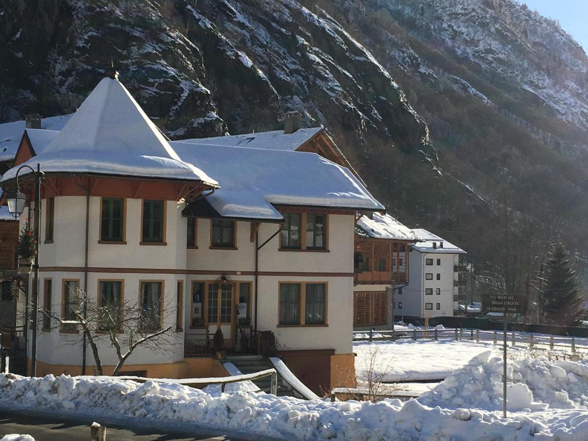 L'Aria Di Casa Bed and Breakfast Alagna Valsesia Εξωτερικό φωτογραφία