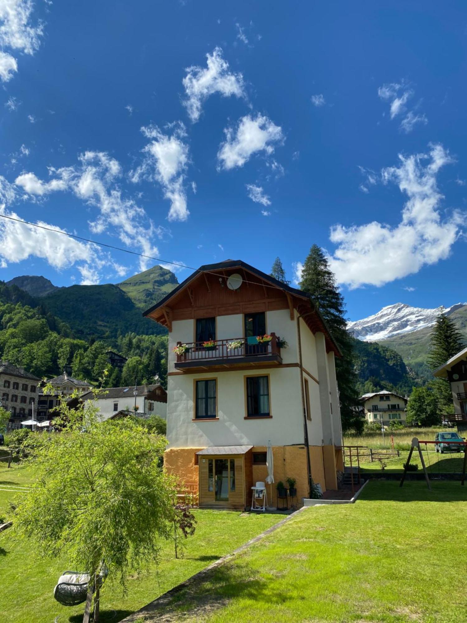L'Aria Di Casa Bed and Breakfast Alagna Valsesia Εξωτερικό φωτογραφία